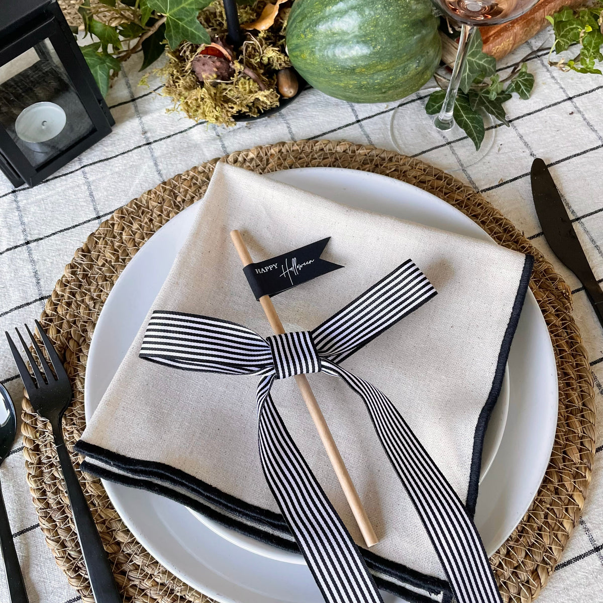 pre made striped bows for halloween styling