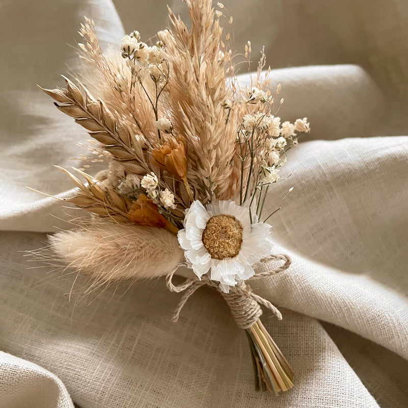 daisy dried flower wedding buttonhole