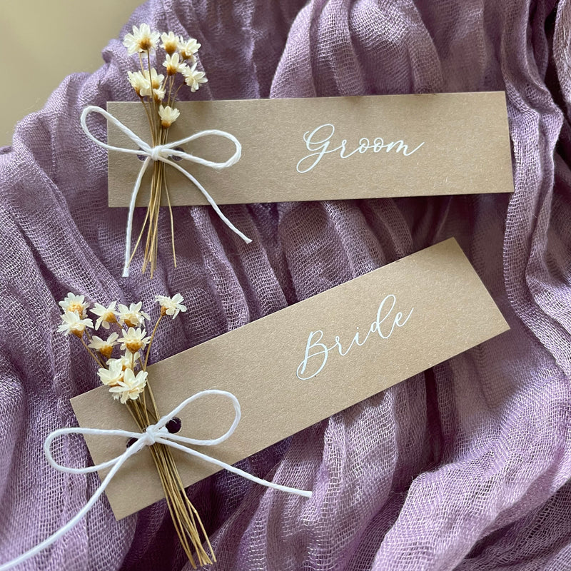 rustic name tags with dried flowers