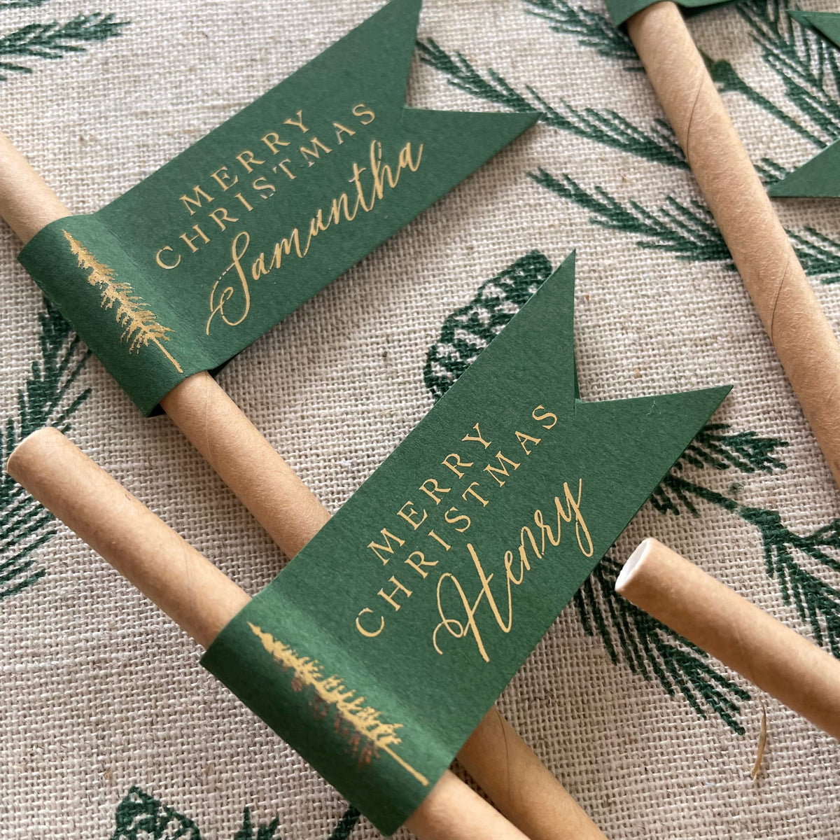 green and gold chritsmas drink straws
