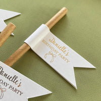 white and gold paper drinking straws for birthday party