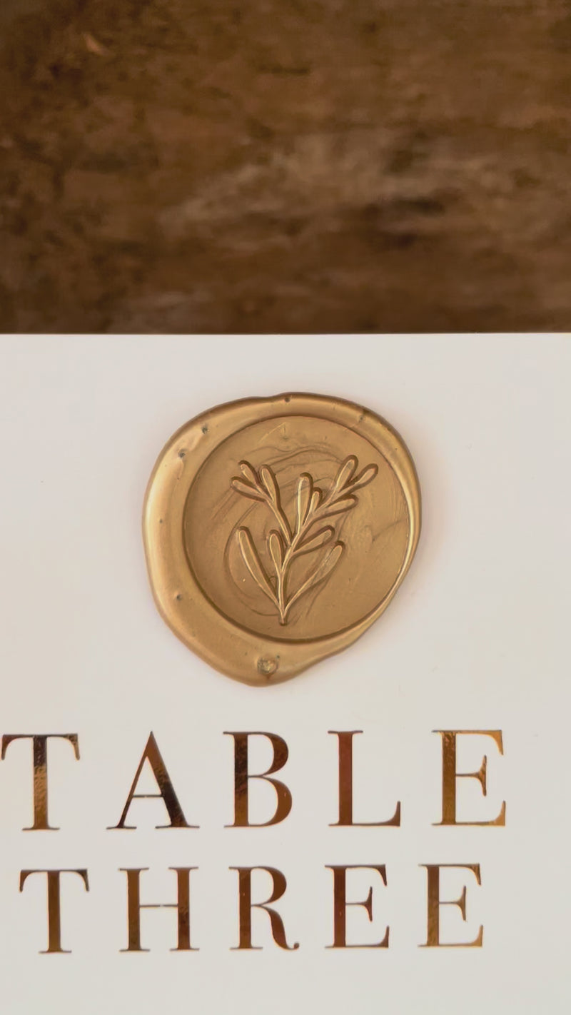 unique table plan plan display for table top rustic wedding reception